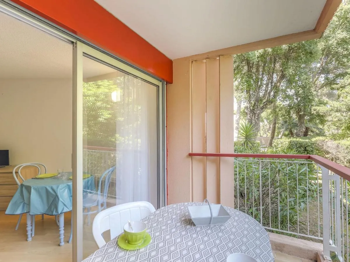 Apartment Studio Les Amphores-5 By Interhome Saint Aygulf